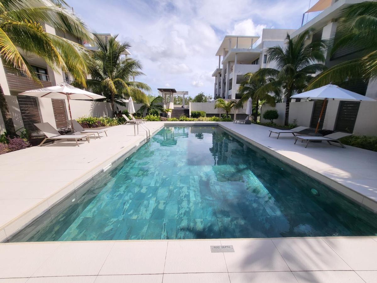 Beachwalk Deluxe Apartment - 50 Steps To The Beach Кап Малюро Екстериор снимка