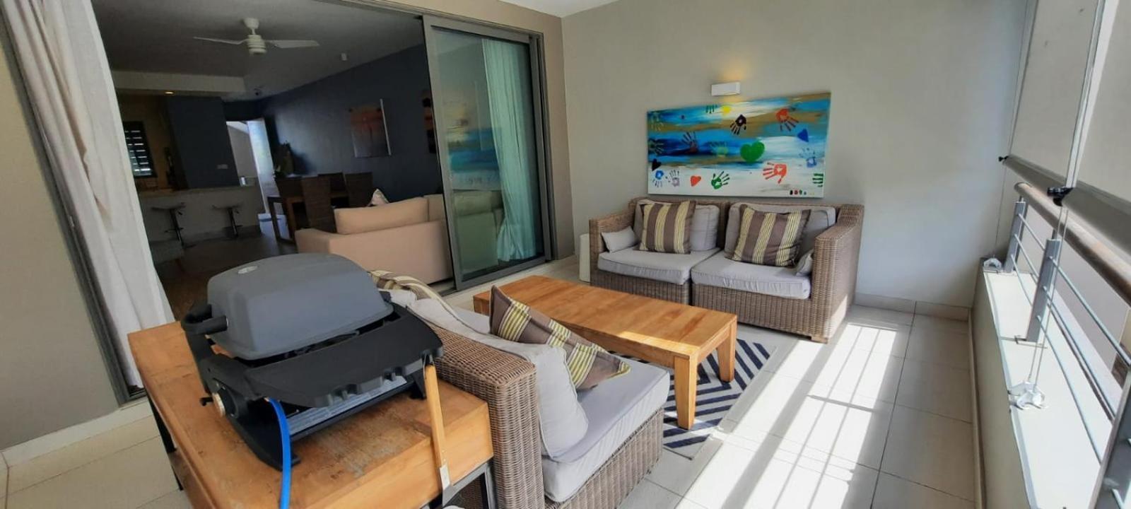 Beachwalk Deluxe Apartment - 50 Steps To The Beach Кап Малюро Екстериор снимка