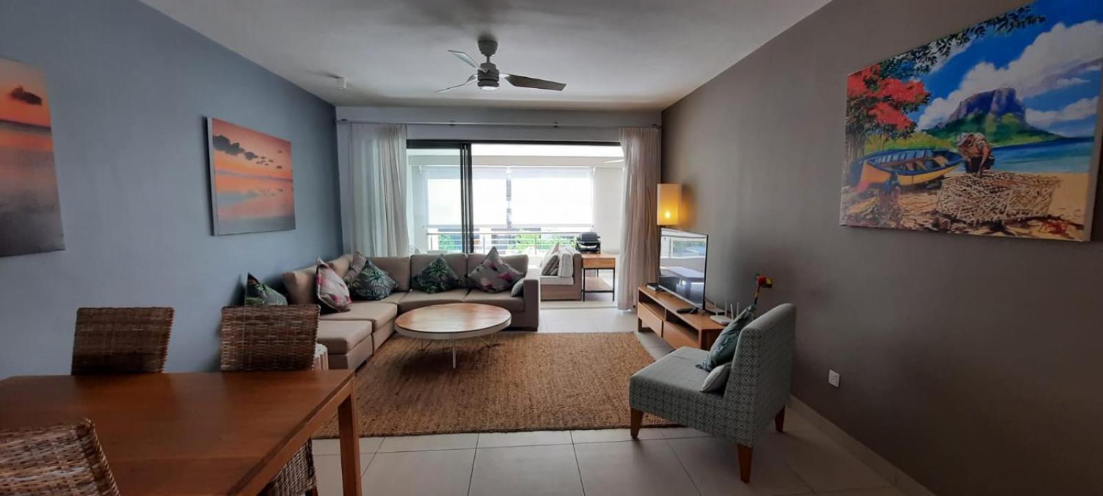 Beachwalk Deluxe Apartment - 50 Steps To The Beach Кап Малюро Екстериор снимка